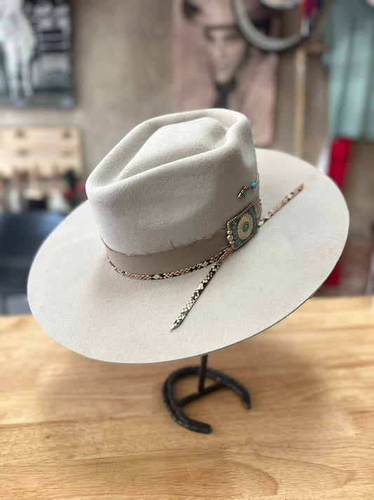 Charlie 1 Horse Spear Point Felt Hat