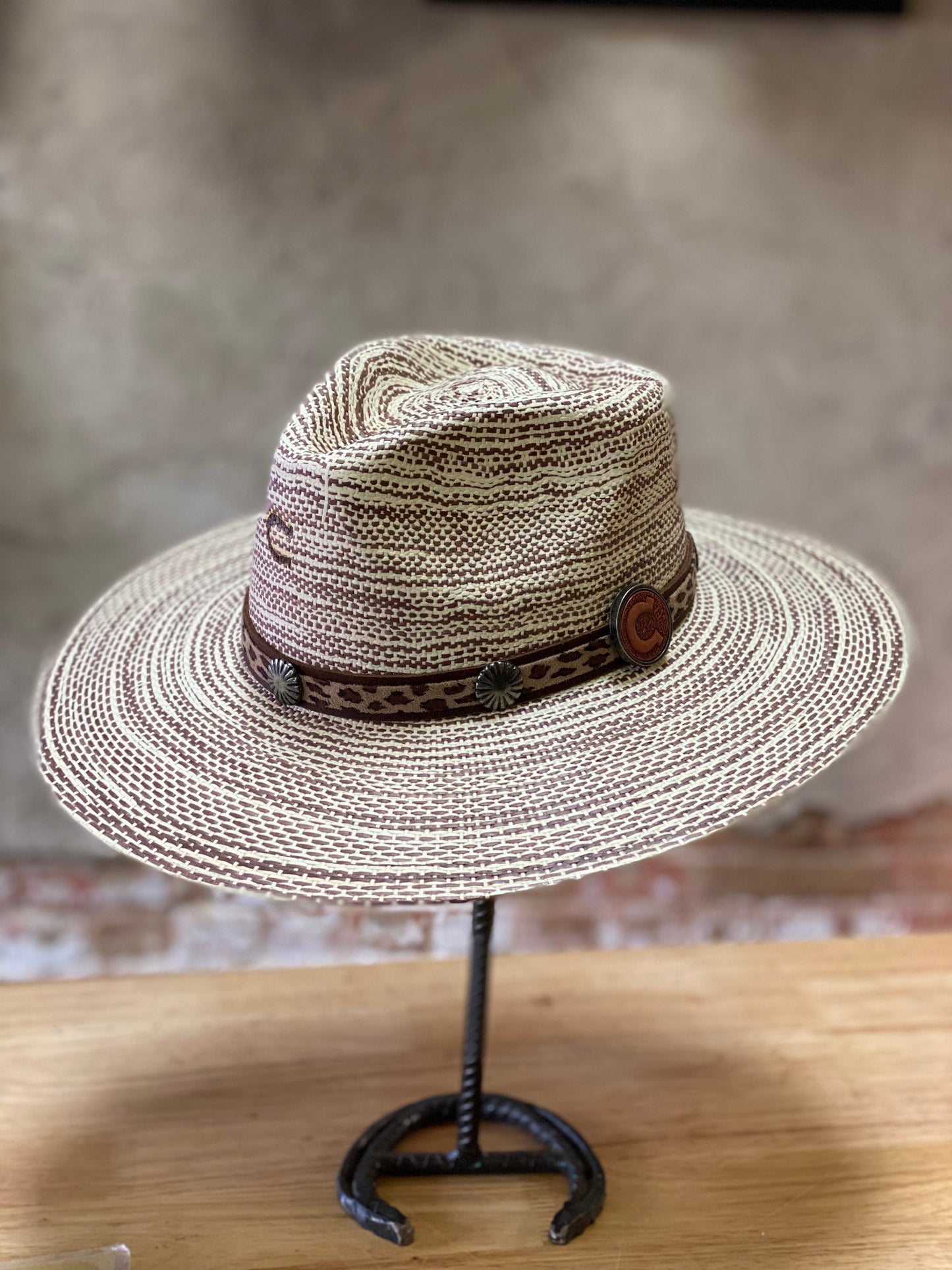 Charlie 1 Horse Prowlin' Round Straw Hat