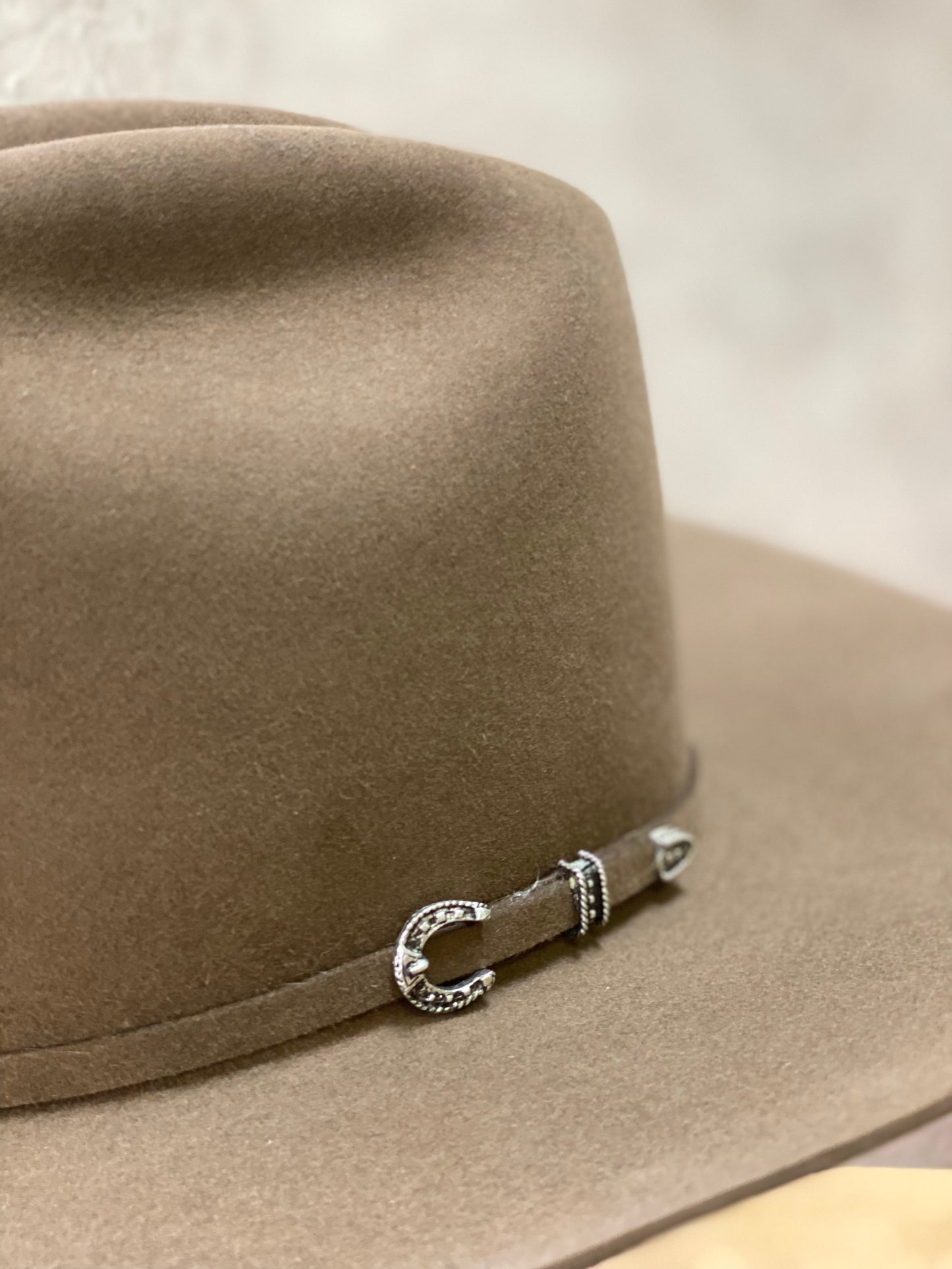 Resistol Rough N Ready 30X Felt Cowboy Hatband Detail