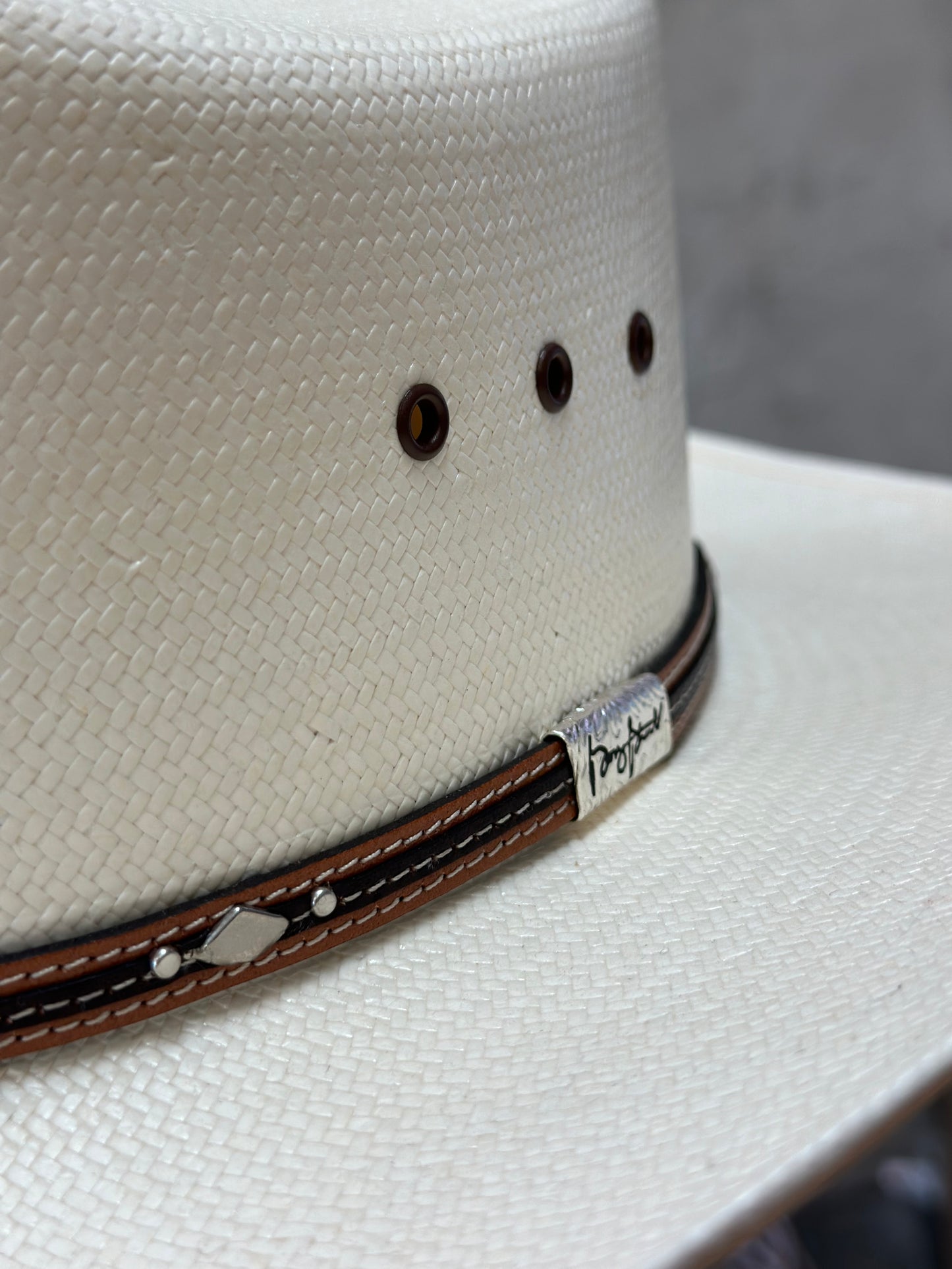 Resistol Kingman T 10X Straw Cowboy Hat 3.5" Brim