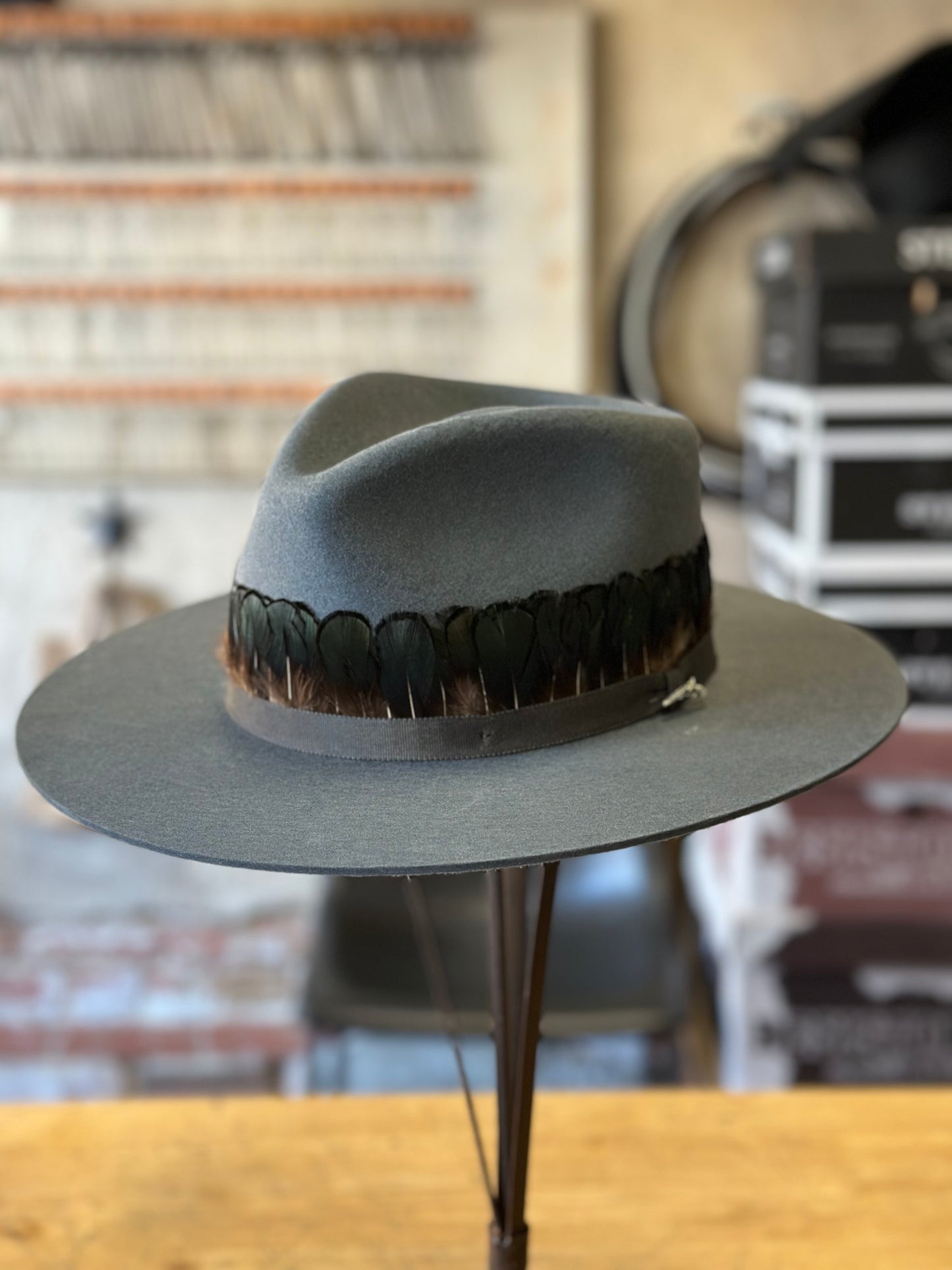 Charlie 1 Horse Two Dollar Pistol Felt Hat
