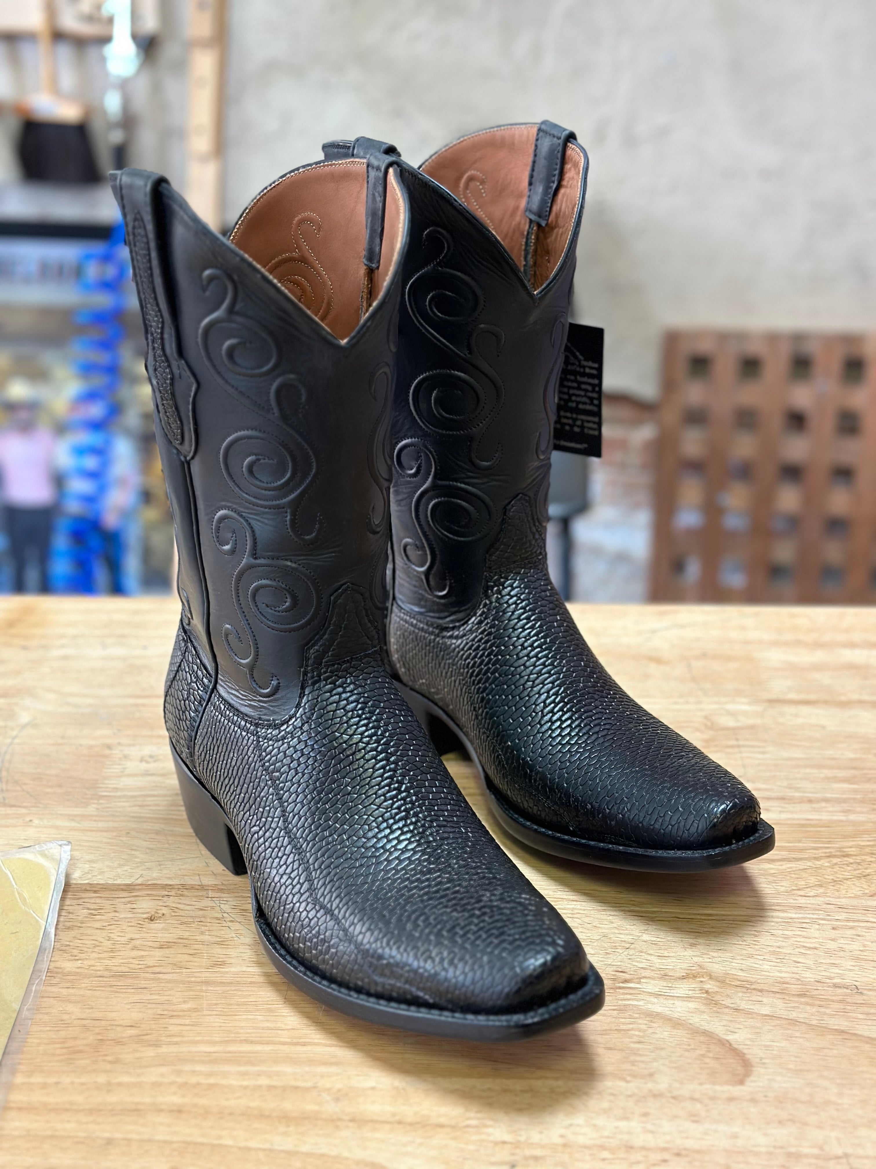 Beaver top skin boots