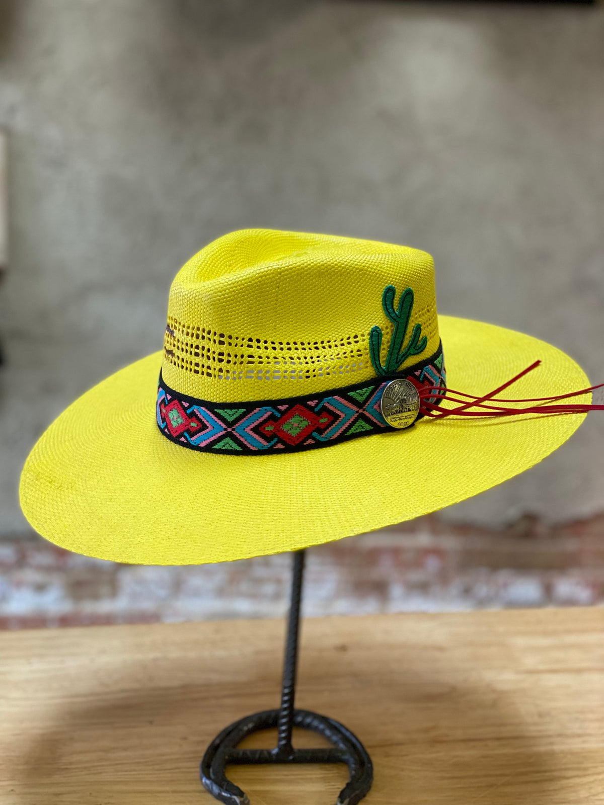 Charlie 1 Horse Mariachi Straw Hat – McKinney Hat Company display picture 1