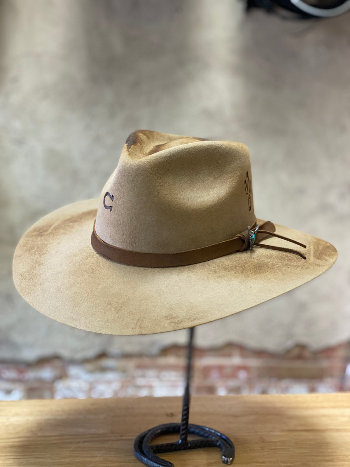 Chapéu Charlie 1 Horse Importado 4x Dime Store Cowgirl Chapéu Charlie 1 Horse Importado 4x Dime Store Cowgirl